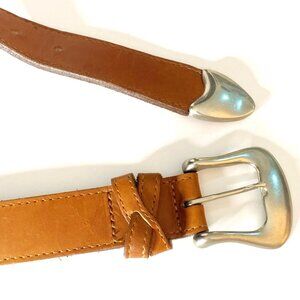 Vintage Merona Women’s Brown Genuine Leather Belt Silver tone Buckle Size M30